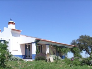 2 Bedroom Traditional Cottage in Portugal, Alentejo, Ourique